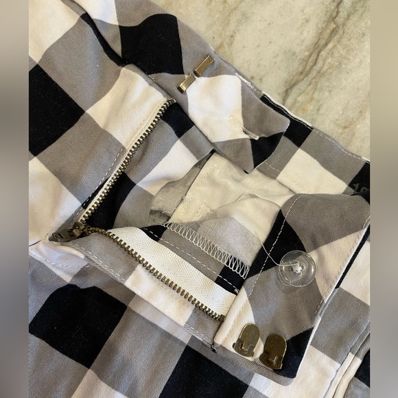 A.n.a a new approach Buffalo plaid twill shorts 10 - Picture 5 of 8
